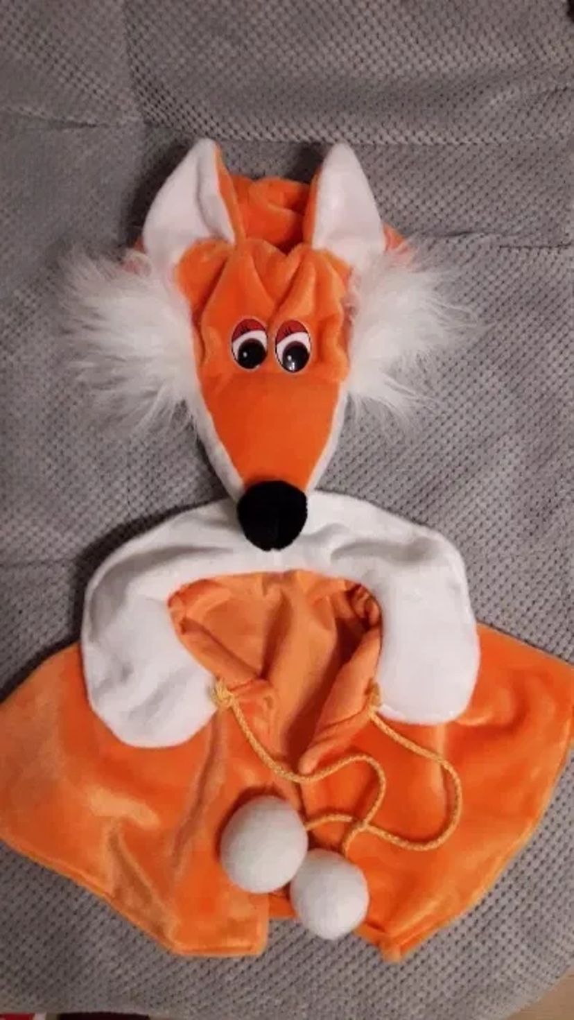 Карнавальні костюми Пеппа, Бетмен,Лисичка, Разбійник, Петрушка