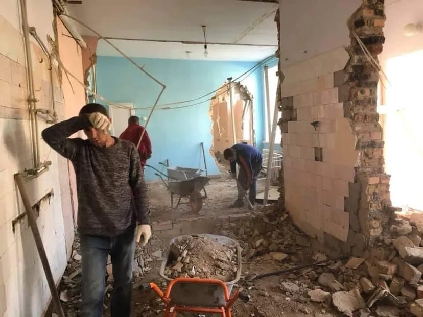 Демонтаж стін, плитки стяжки. Бетон. Заборов Будь-які демонтажні роботи