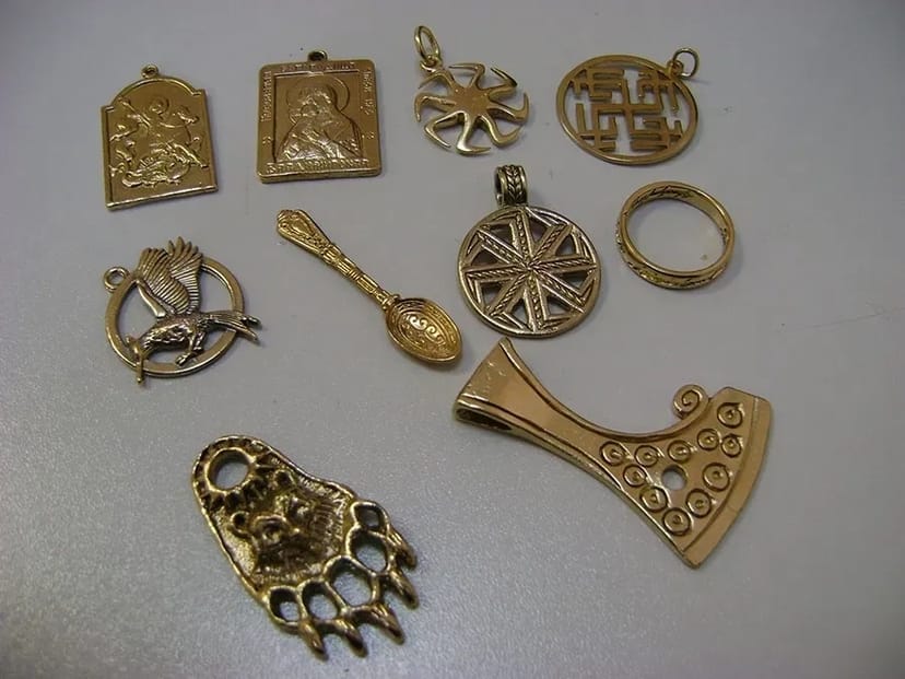 Вакуумне лиття: срібло, бронза, латунь, золото — під замовлення)