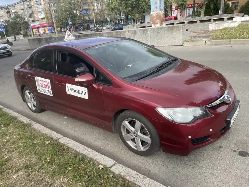 Уроки водіння ,автоінструктор ,інструктор з водіння