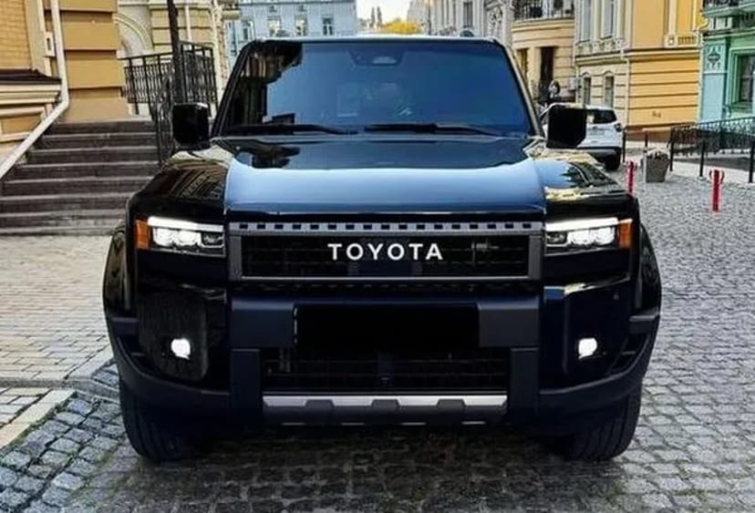 100 Toyota Land Cruiser Prado 250 без водія або з водієм