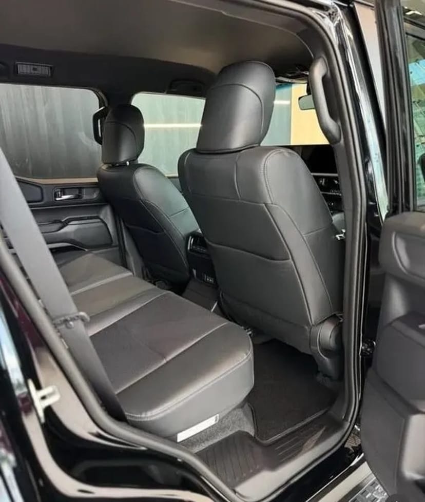 100 Toyota Land Cruiser Prado 250 без водія або з водієм