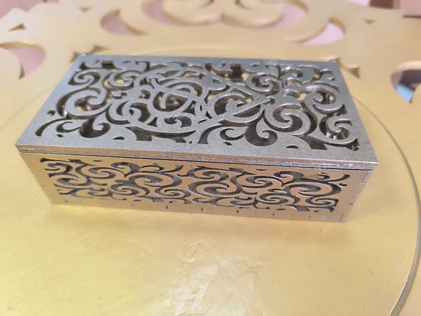 Лазерне гравіювання та фрезерування на ЧПУ верстаті