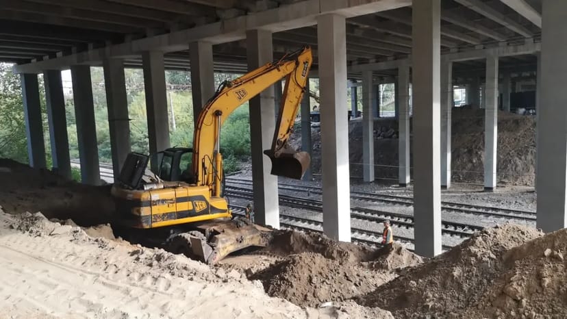  Екскаватор повно поворотнний колісний JCB-160, ківш 1 куб (додатковий планувальний ківш)