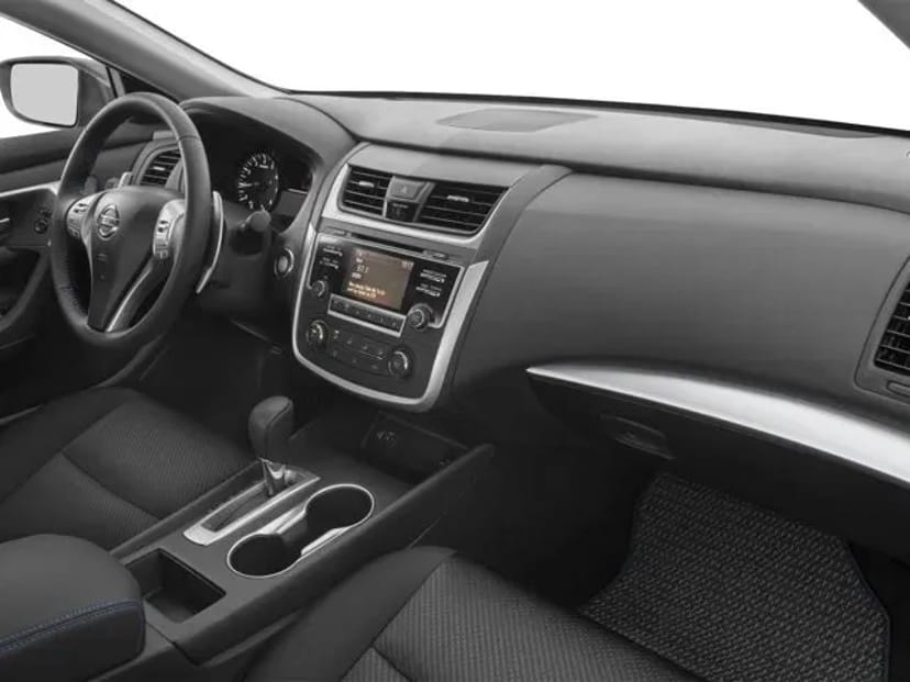 Авто Nissan Altima