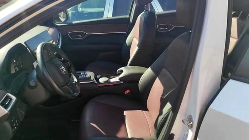 421 Позашляховик на весілля Honda eNS1 замовити з водієм