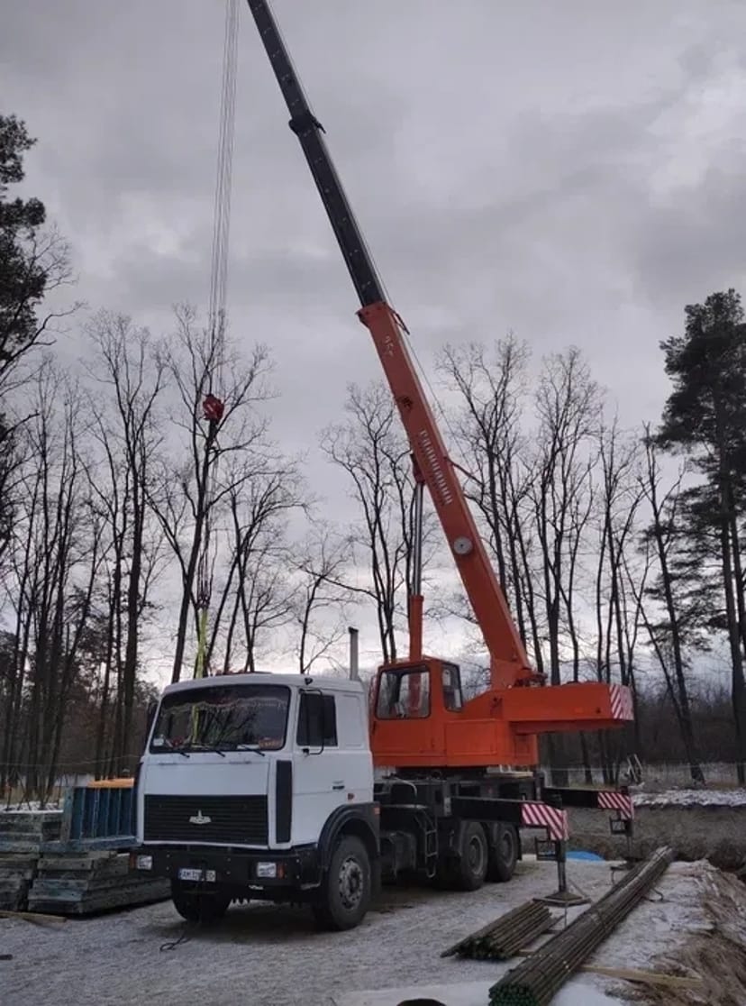 Автокран 25 т.