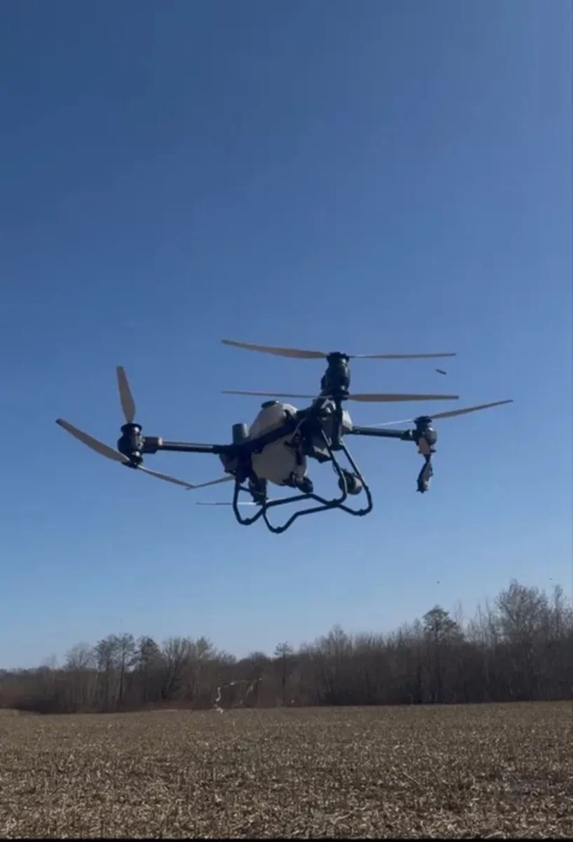 Агродрон DJI Agras T50 для точної та швидкої обробки полів