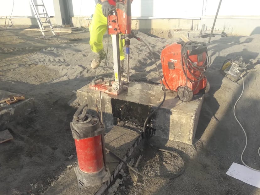 Анкерування обладнання, механізмів та будівельних конструкцій