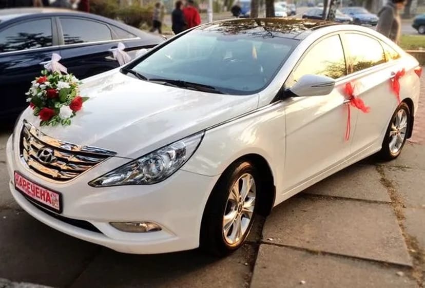 165 Hyundai Sonata біла авто на весілля