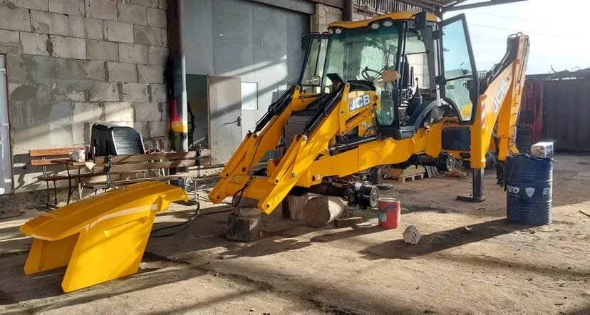 Ремонт будівельної техніки.