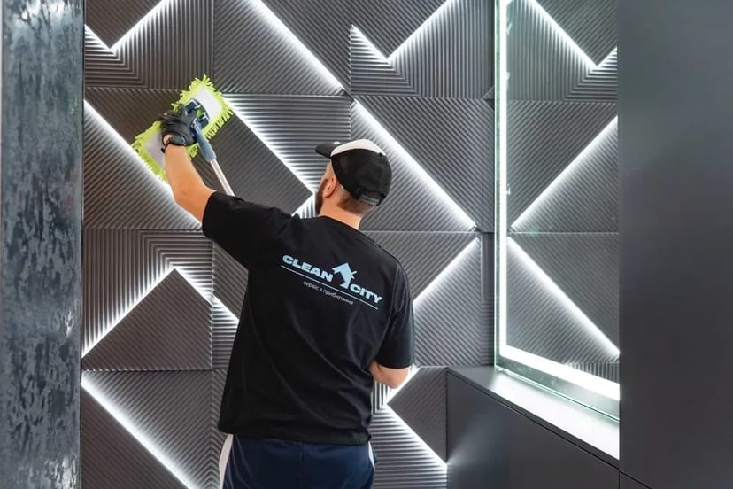 Прибирання, клінінг, миття вікон, хімчистка