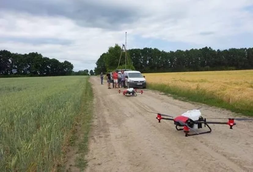 Обприскувач агродрон для внесення ЗЗР дрон беспилотник, дроны XAG навчання гарантія