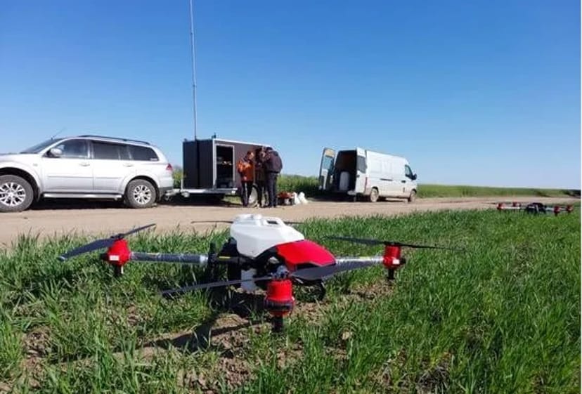 Обприскувач агродрон для внесення ЗЗР дрон беспилотник, дроны XAG навчання гарантія