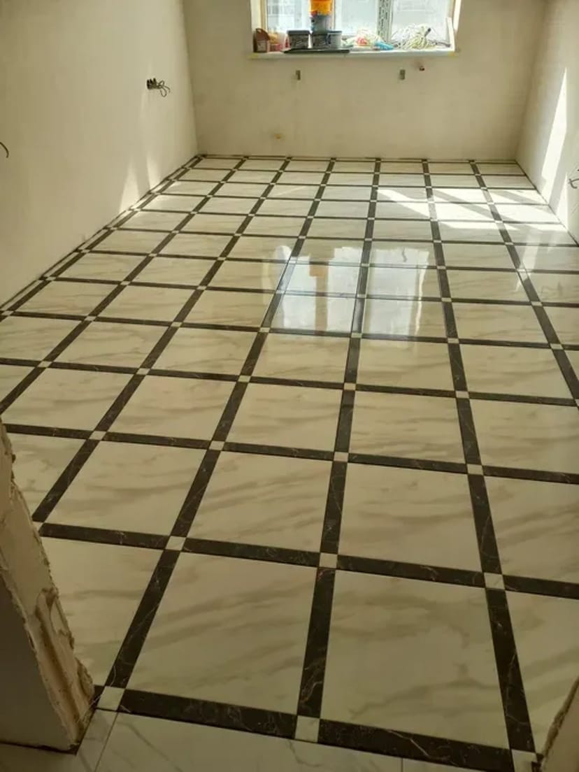 Плиточник (Укладка Плитки): Професійні Роботи від 700 грн/м²!