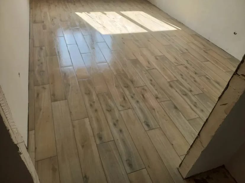 Плиточник (Укладка Плитки): Професійні Роботи від 700 грн/м²!