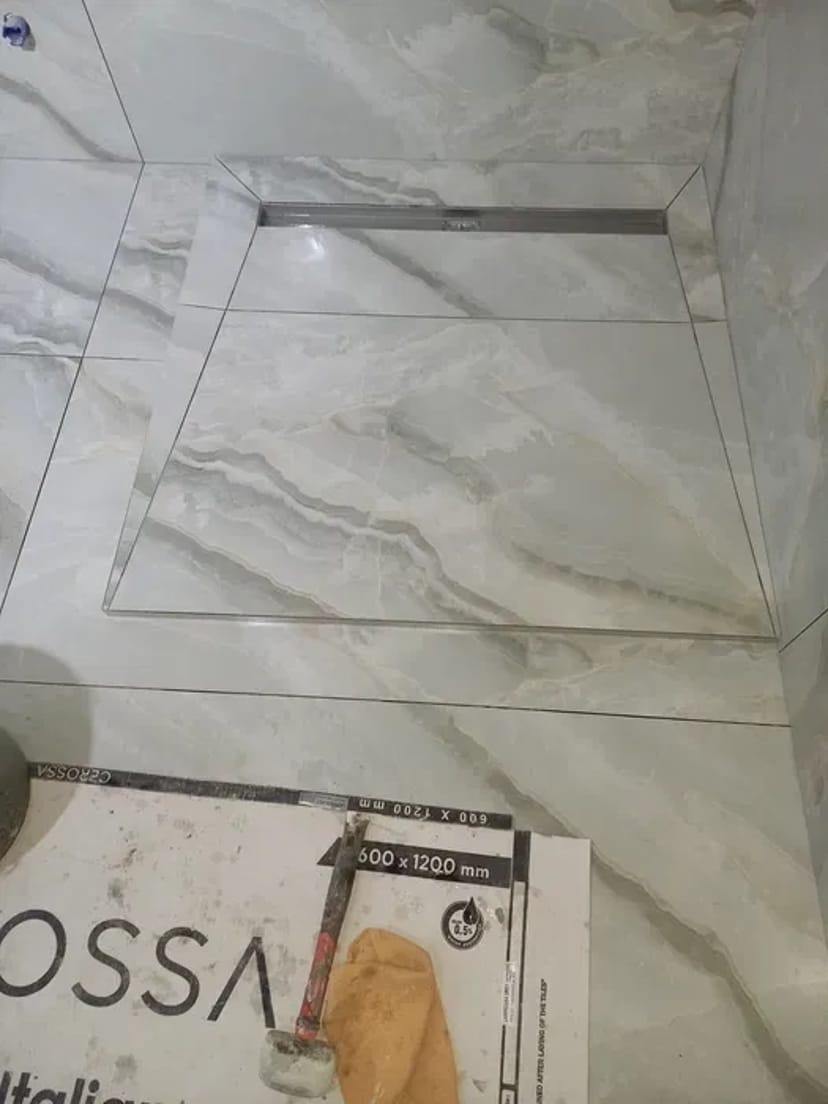 Плиточник (Укладка Плитки): Професійні Роботи від 700 грн/м²!