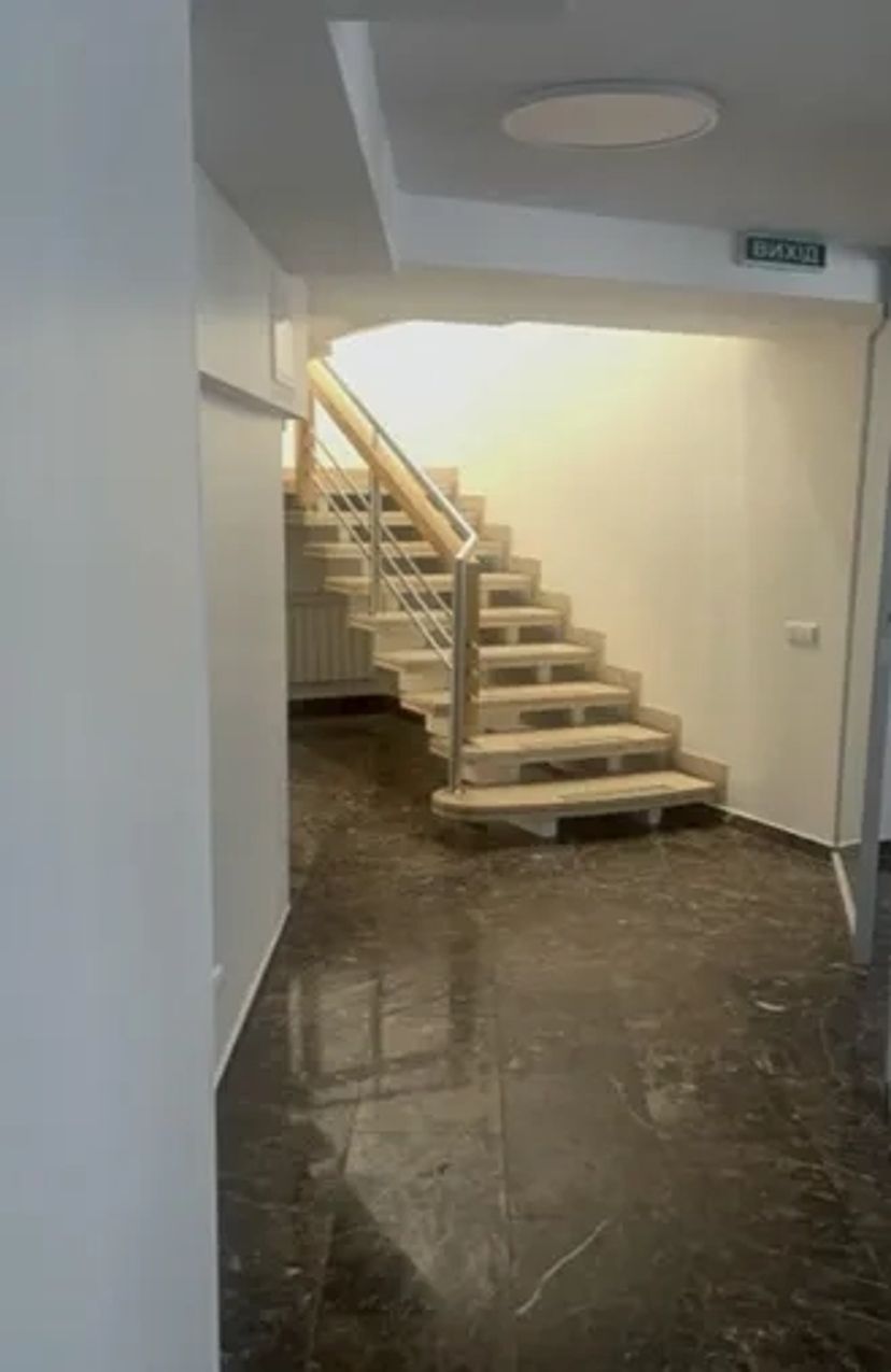 Фасадне приміщення 232 м2 в Печерському районі