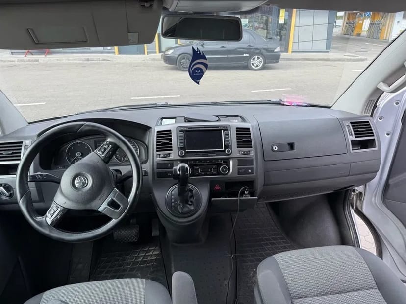 Volkswagen Caravelle 2015