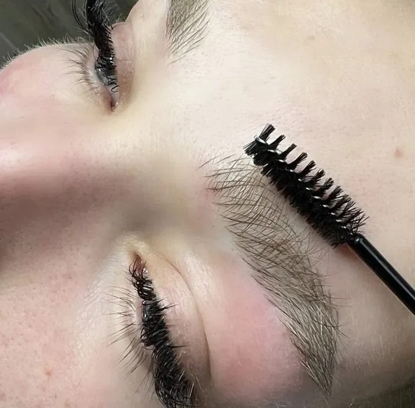 Мікроблейдинг,волоскова техніка,волоски,перманент