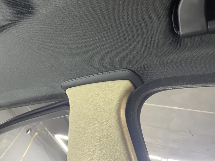 Перетяжка потолка автомобіля — відновлення та оновлення салону