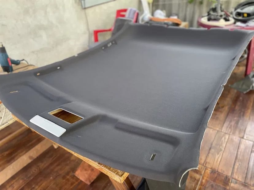 Перетяжка потолка автомобіля — відновлення та оновлення салону