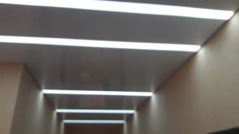 Натяжные потолки. 600 грн м2 С подсветкой. Натяжні стелі.