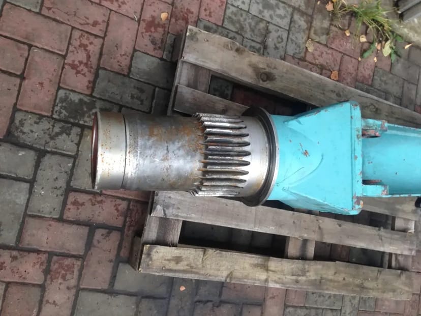 Встановлення колони та станини на КМУ