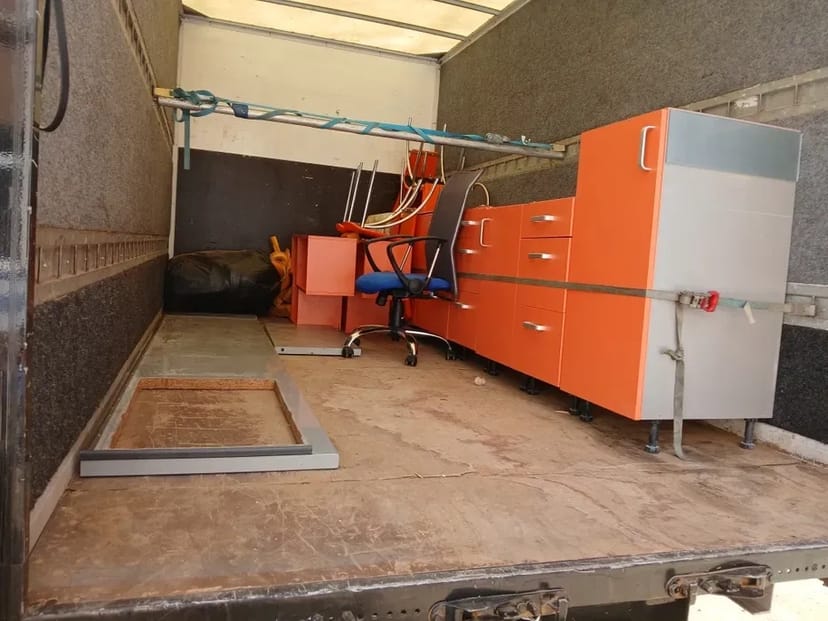 Вантажоперевезення вантажники. Квартирний переїзд! Вивіз сміття!