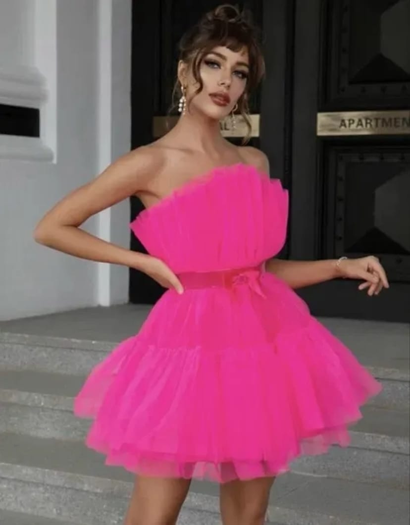 Яскрава сукні Барбі! Яскраво рожева! Недорого!