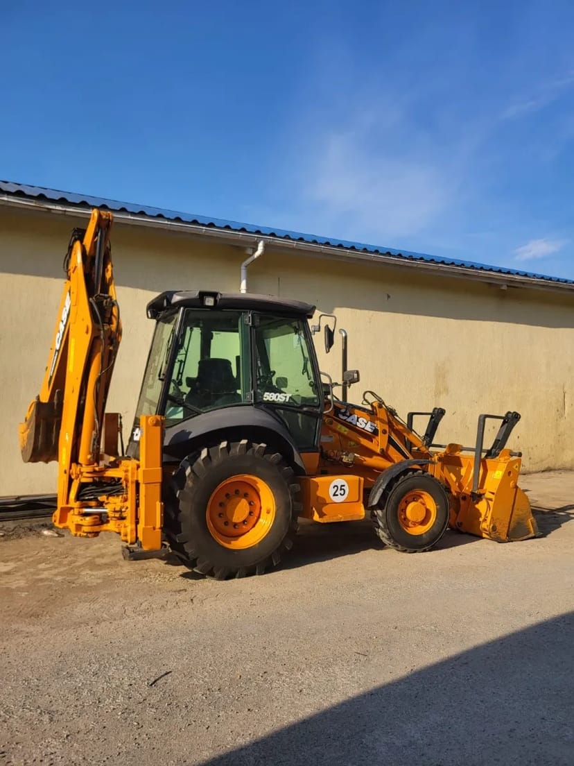 CASE 580 ST Екскаватор-навантажувач