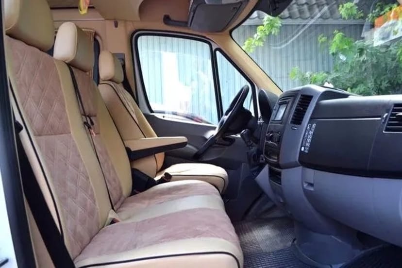 310 Мікроавтобус на весілля Mercedes Sprinter