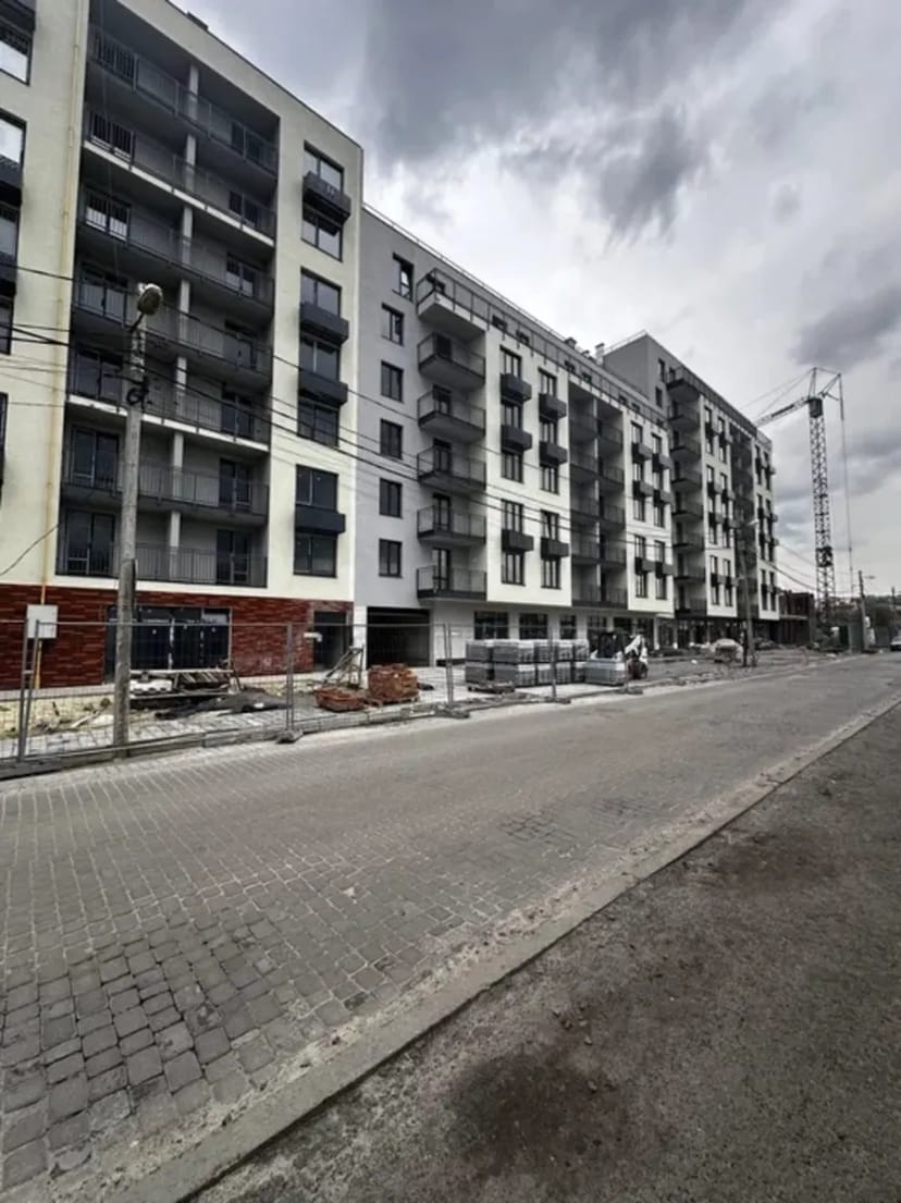 Комфортне паркомісце ЖК " Кворум"