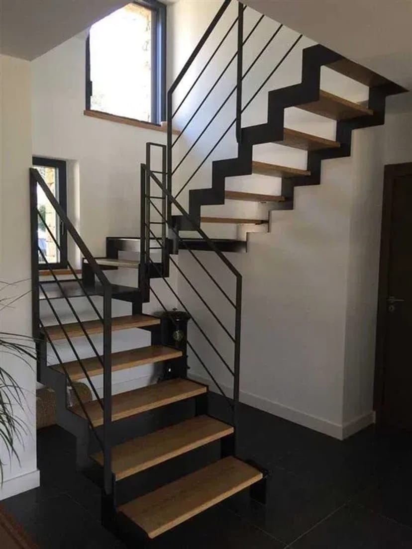 Сходи - Сходи міжповерхові, внутрішні, зовнішні, парадно-вхідні.