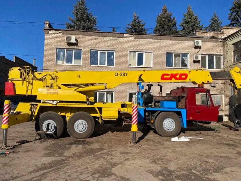 Послуги Колісного Екскаватора Hyundai R 170W-7. Копання Котлованів, Траншей та Демонтаж!
