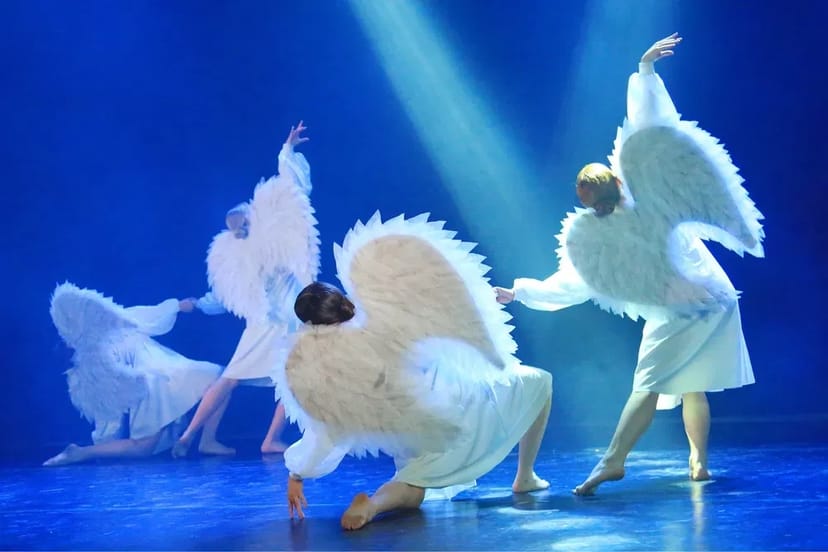 Чарівні крила ангела на ваше свято.