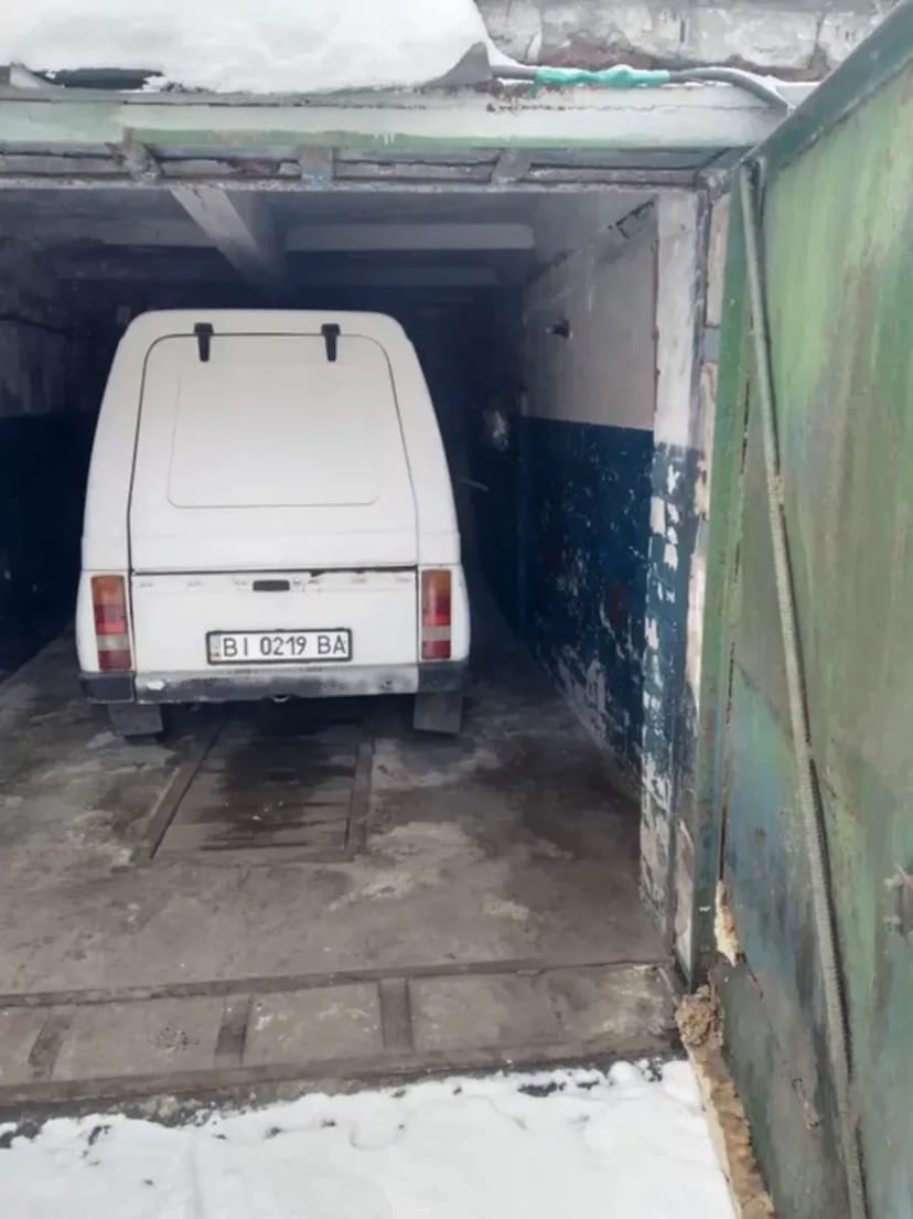 Цегляний гараж: підійде під авто або зберігання речей
