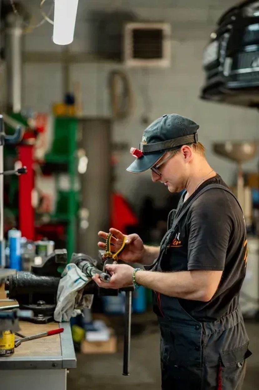 IRON Master — ремонт рульової рейки у Києві (Голосіївський р-н)