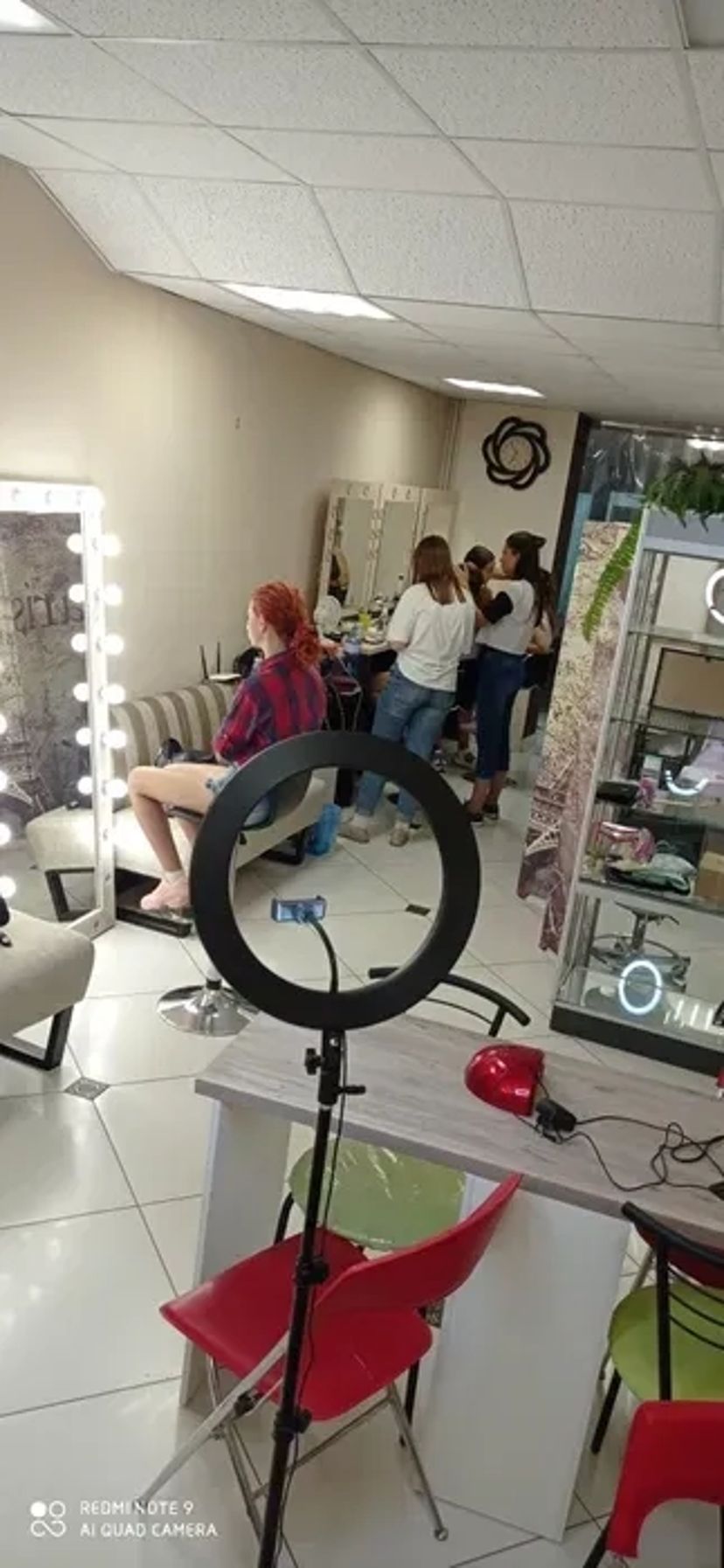 Курси перукарів та манікюру "Селена".