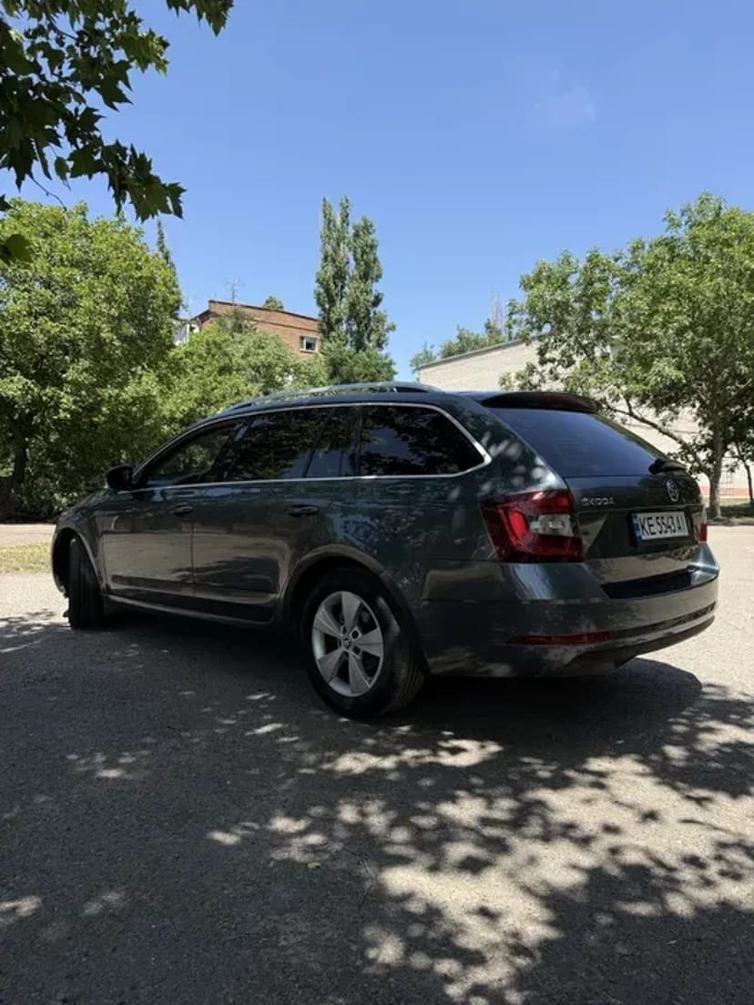 Авто Skoda Octavia 1.6d