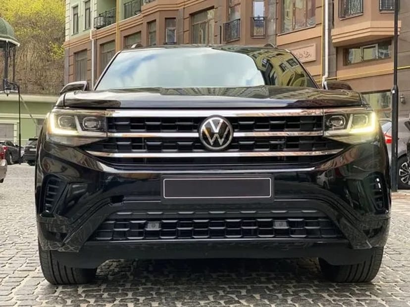 201 Джип Volkswagen Atlas для трансферу в Європу Варшава Краків Кишинів