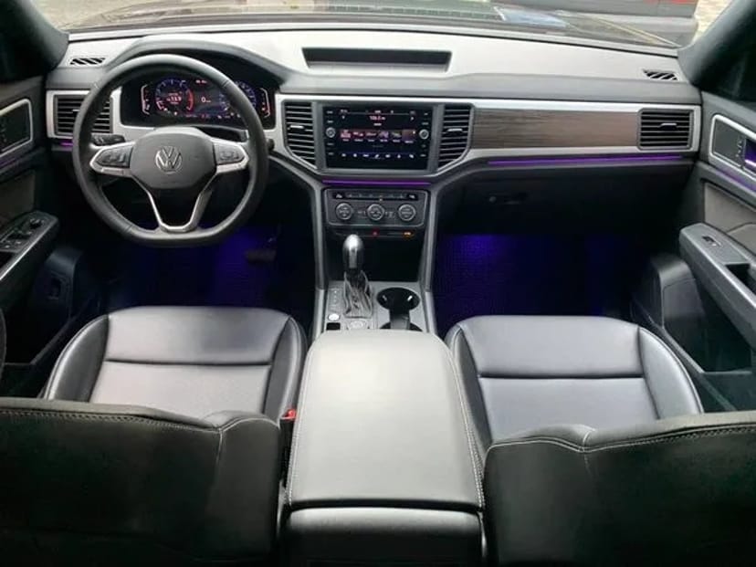 201 Джип Volkswagen Atlas для трансферу в Європу Варшава Краків Кишинів