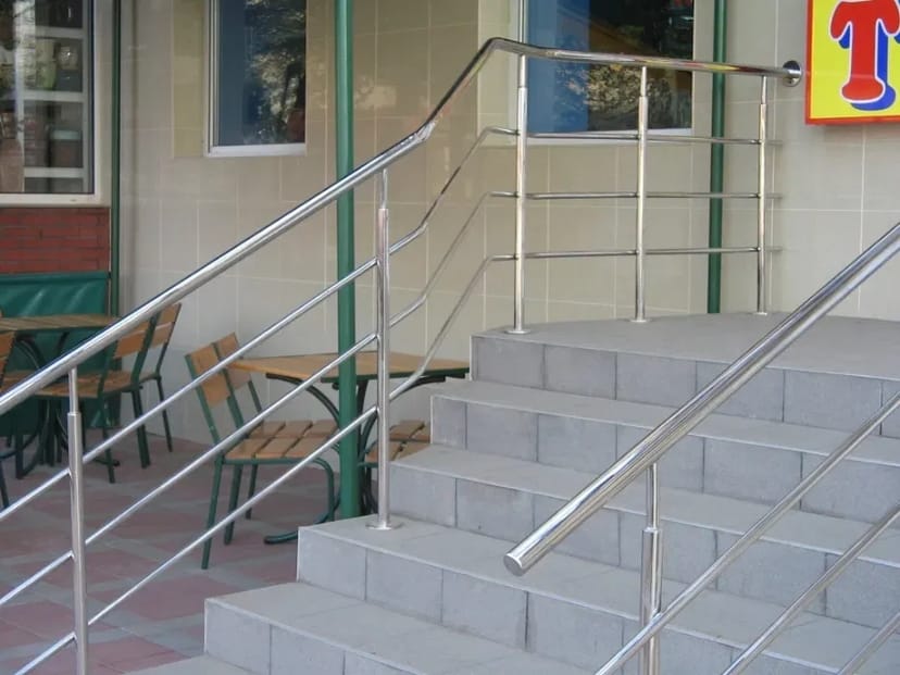 Поручні, перила, бассейне обладнання з нержавіючої сталі