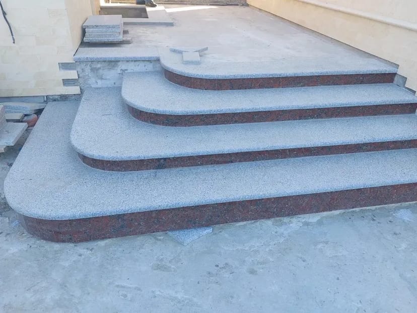 Укладання тротуарної плитки гранітної бруківки. Гарантуємо якість!