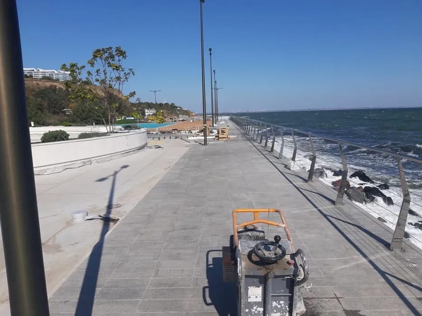 Укладання тротуарної плитки гранітної бруківки. Гарантуємо якість!