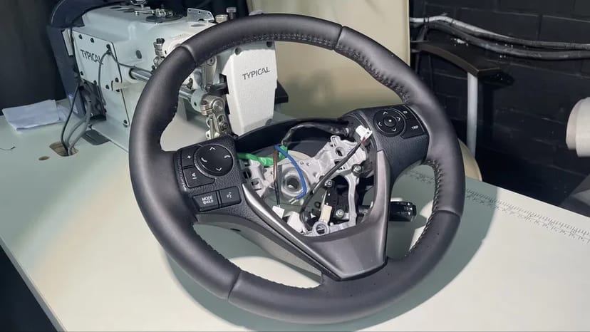 Реставрация кожи авто. Покраска сидений ,покраска руля, пластика