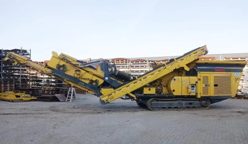 Вживана мобільна роторна дробарка Keestrack R3