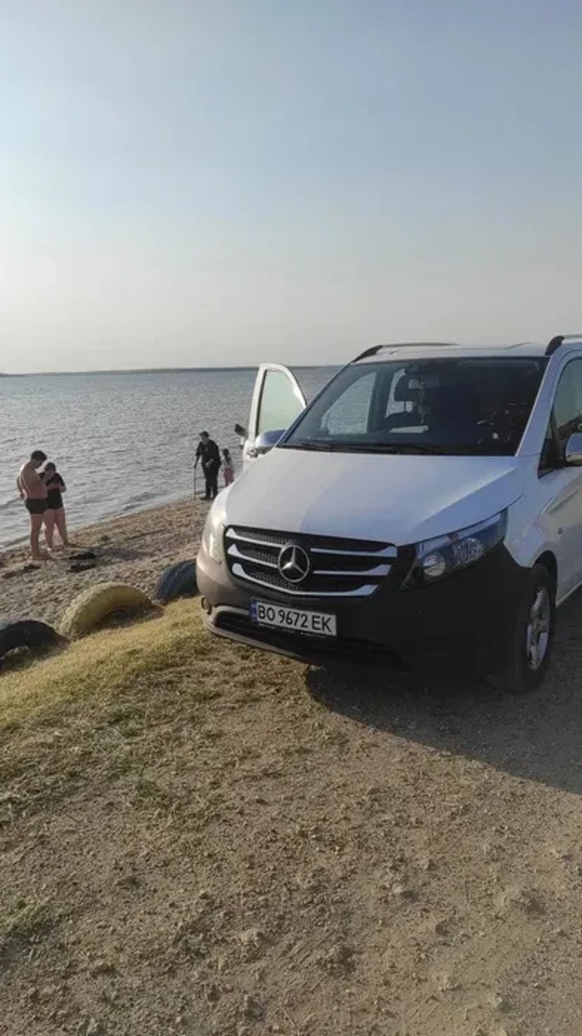 Замовлення авто з водієм Україна весілля корпоративи/відпочинк