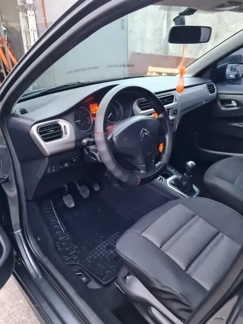 Авто Без застави 3900