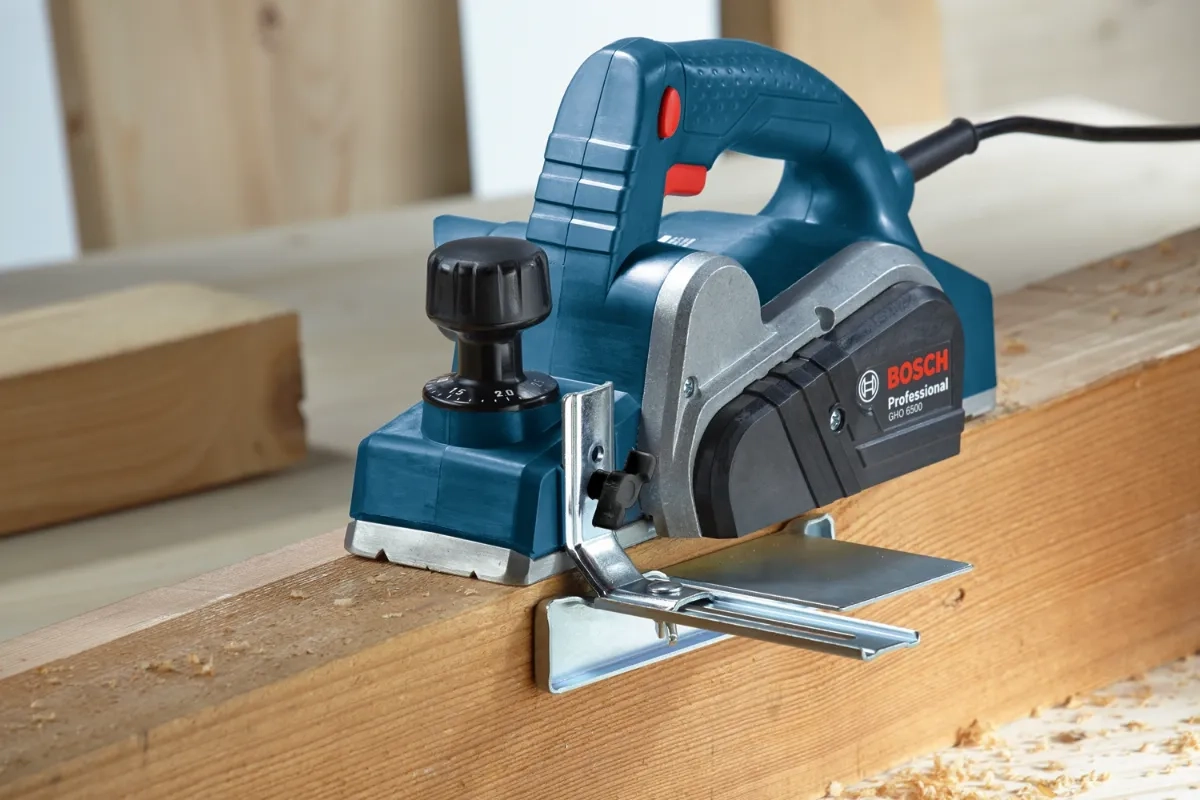 Рубанок BOSCH GHO 6500 Professional